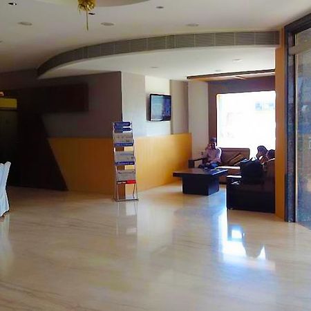 Отель Pl.A Rathna Residency Tiruchirappalli Экстерьер фото